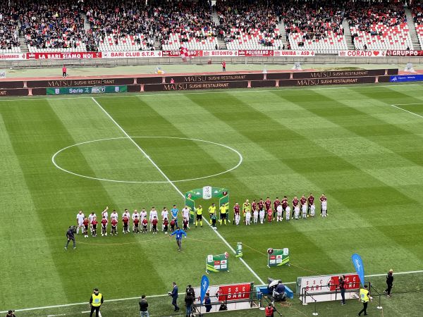 Verso i PlayOff: lunedì allenamento a porte aperte per la Reggina