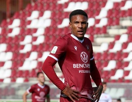 REGGINA - COSENZA 1-0: la decide Folorunsho dagli 11 metri