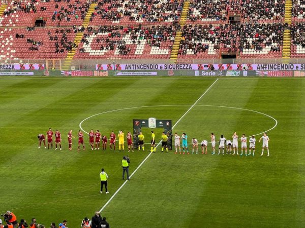 REGGINA - CROTONE 1-0: MONTALTO MANDA IN ESTASI IL GRANILLO