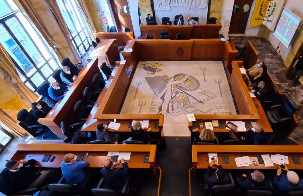 Città Metropolitana, emergenza rifiuti