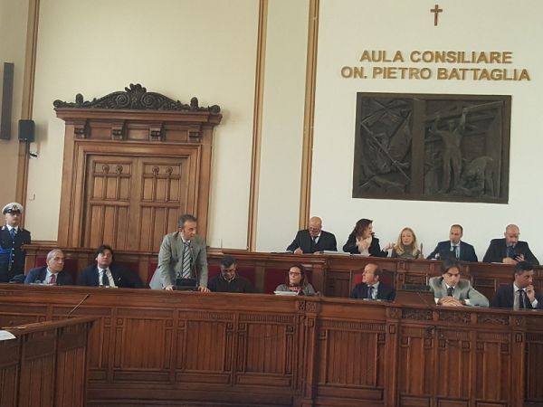 Comune di Reggio Calabria, Consiglio comunale in sessione straordinaria
