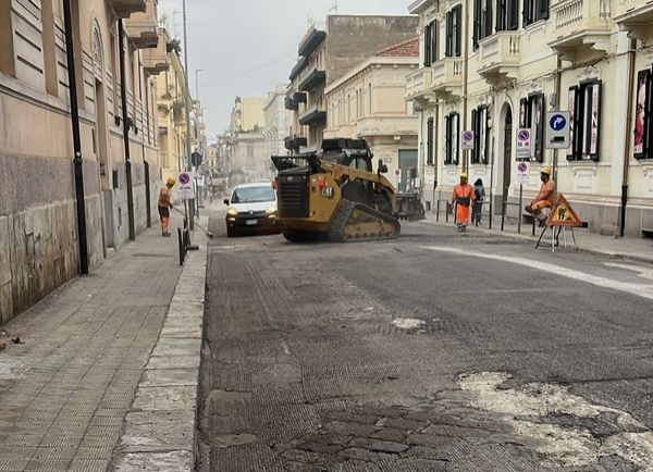 Procede il piano di rigenerazione delle arterie stradali a Reggio Calabria