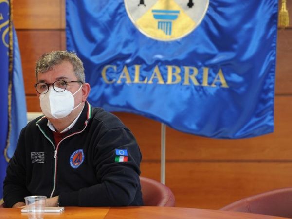 Regione Calabria, Spirlì contro il Governo Conte