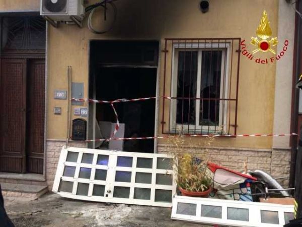 Vigili del Fuoco Bianco, esplosione casa a Bovalino