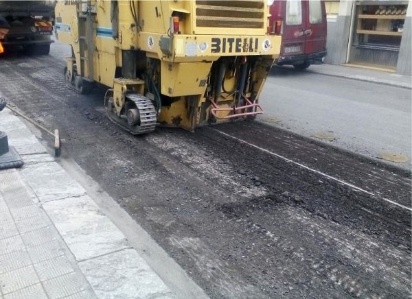 Comune di Reggio Calabria, procedono i lavori di ripristino del manto stradale