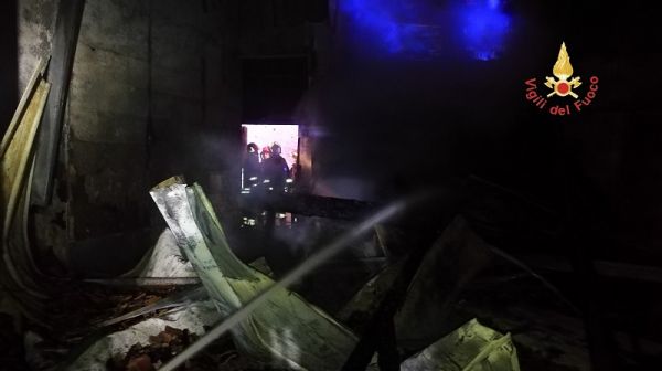Vigili del Fuoco Catanzaro, 2 morti in incendio Pub