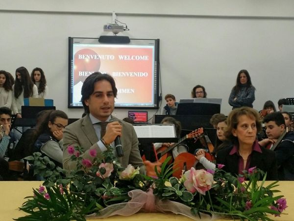 Comune di Reggio Calabria, il sindaco in visita alla scuola Nosside Pythagoras